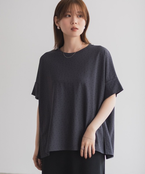 NAVY(ネイビー)の「nAvy SARARI ドルマンTシャツ(Tシャツ/カットソー・レディース・オレンジ/ライトベージュ/グレー系その他/モカ・L/M)」の2枚目の写真
