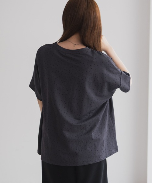 NAVY(ネイビー)の「nAvy SARARI ドルマンTシャツ(Tシャツ/カットソー・レディース・オレンジ/ライトベージュ/グレー系その他/モカ・L/M)」の20枚目の写真