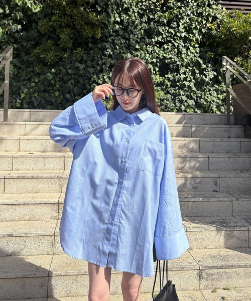 ISOOK(アイスー)の「【ISOOK / アイスー】ワイドスリーブオックスシャツ / レギュラーカラー オーバーサイズ ルーズ 袖コンシャス 白 黒 ホワイト ブラック ブルー ZOZOTOWN限定(シャツ/ブラウス・レディース・ブルー/ブラック/ホワイト・FREE)」の19枚目の写真