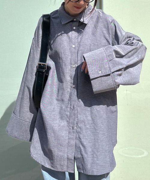 ISOOK(アイスー)の「【ISOOK / アイスー】ワイドスリーブオックスシャツ / レギュラーカラー オーバーサイズ ルーズ 袖コンシャス 白 黒 ホワイト ブラック ブルー ZOZOTOWN限定(シャツ/ブラウス・レディース・ブルー/ブラック/ホワイト・FREE)」の12枚目の写真