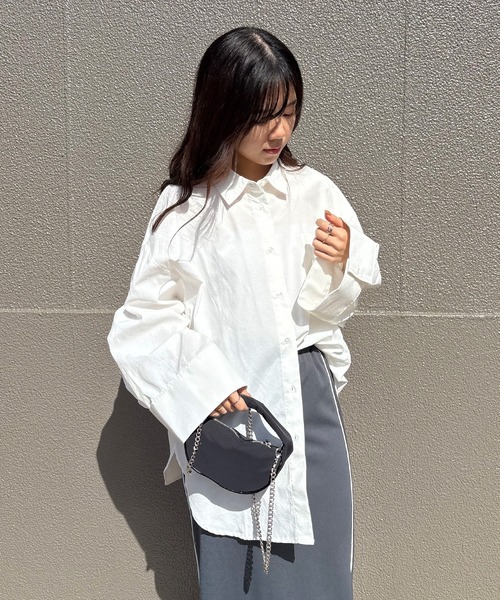 ISOOK(アイスー)の「【ISOOK / アイスー】ワイドスリーブオックスシャツ / レギュラーカラー オーバーサイズ ルーズ 袖コンシャス 白 黒 ホワイト ブラック ブルー ZOZOTOWN限定(シャツ/ブラウス・レディース・ブルー/ブラック/ホワイト・FREE)」の9枚目の写真