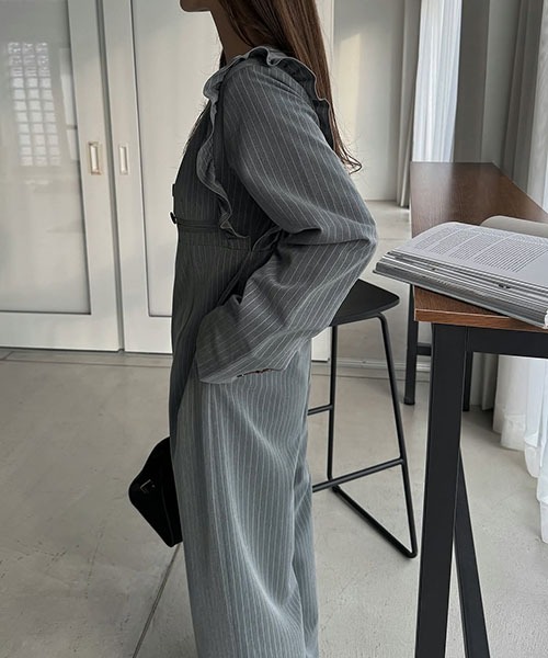 WILLFULLY フリルショルダーオールインワン