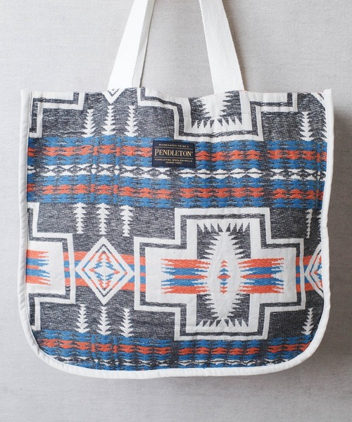PENDLETON(ペンドルトン)の「【PE2】【PENDLETON/ペンドルトン】JAQUARD TOTE ジャガード トートバッグ(トートバッグ・レディース・レッド/チャコールグレー・FREE)」の3枚目の写真