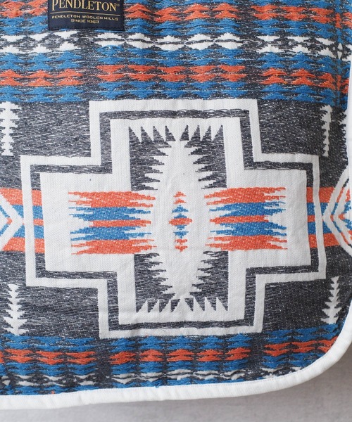 PENDLETON(ペンドルトン)の「【PE2】【PENDLETON/ペンドルトン】JAQUARD TOTE ジャガード トートバッグ(トートバッグ・レディース・レッド/チャコールグレー・FREE)」の4枚目の写真