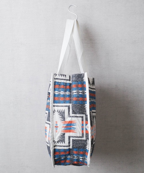 PENDLETON(ペンドルトン)の「【PE2】【PENDLETON/ペンドルトン】JAQUARD TOTE ジャガード トートバッグ(トートバッグ・レディース・レッド/チャコールグレー・FREE)」の7枚目の写真