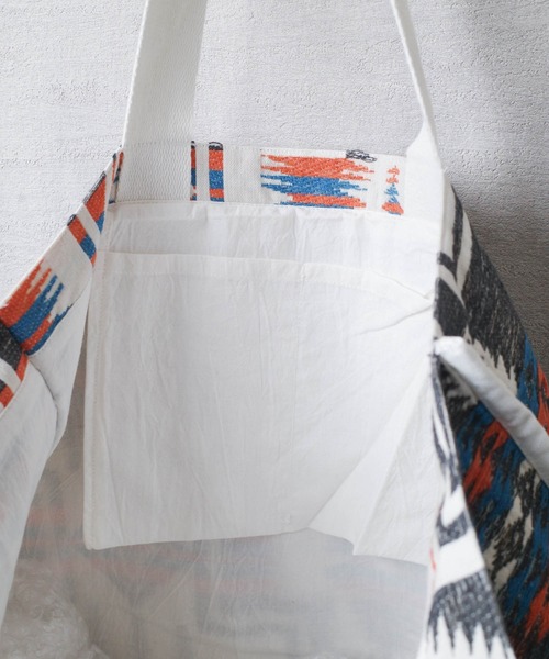 PENDLETON(ペンドルトン)の「【PE2】【PENDLETON/ペンドルトン】JAQUARD TOTE ジャガード トートバッグ(トートバッグ・レディース・レッド/チャコールグレー・FREE)」の10枚目の写真