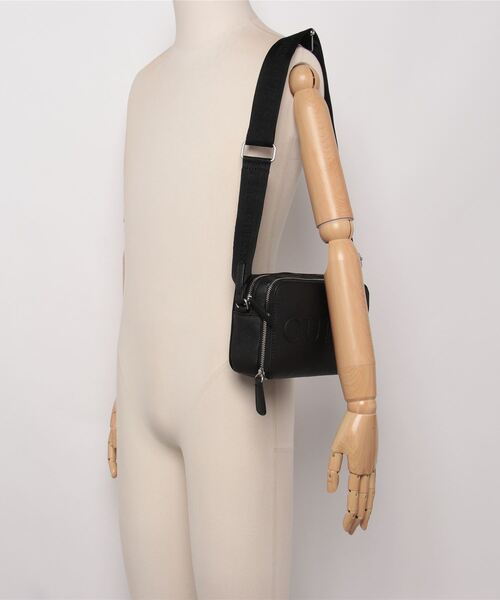 Guess（ゲス）の「HADDINGTON Mini Double Zip Crossbody クロスボディバッグ（ショルダーバッグ・レディース・ライトブルー/ブラック/ライトグリーン/キャメル・ONE SIZE）」の18枚目の写真