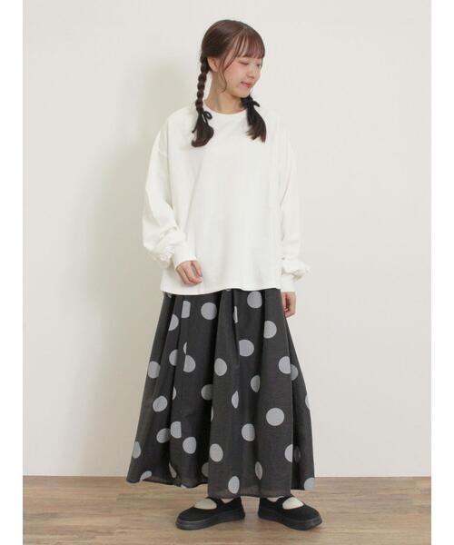 Samansa Mos2（サマンサ モスモス）の「袖タテフリルスウェット（Tシャツ/カットソー・レディース・チャコールグレー/オフホワイト/グリーン/レッド・F）」の22枚目の写真