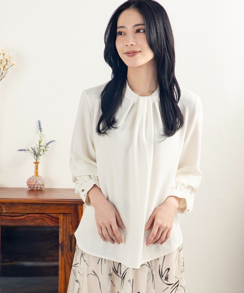 MILLION CARATS(ミリオンカラッツ)の「オフィスにも◎ 上品フェミニンな2WAYスリーブ大人ブラウス(シャツ/ブラウス・レディース・ブラック/サックスブルー/ホワイト系その他・FREE)」の4枚目の写真