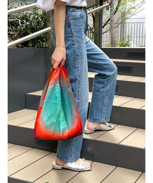 BAGGU（バグー）の「【BAGGU(バグゥ)】BABY25（エコバッグ/サブバッグ・レディース・グリーン/レオパード/オレンジ・0）」の2枚目の写真