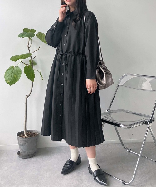 AS KNOW AS plus（アズノゥアズプラス）の「●ウエスト前結び 切替えプリーツシャツワンピース（シャツワンピース・レディース・ブルー系/ネイビー系/カーキ/ブラック・FREE）」の8枚目の写真