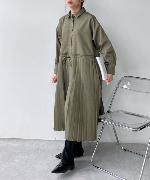 AS KNOW AS plus（アズノゥアズプラス）の「●ウエスト前結び 切替えプリーツシャツワンピース（シャツワンピース・レディース・ブルー系/ネイビー系/カーキ/ブラック・FREE）」の12枚目の写真