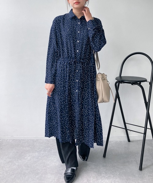 AS KNOW AS plus（アズノゥアズプラス）の「●ウエスト前結び 切替えプリーツシャツワンピース（シャツワンピース・レディース・ブルー系/ネイビー系/カーキ/ブラック・FREE）」の21枚目の写真