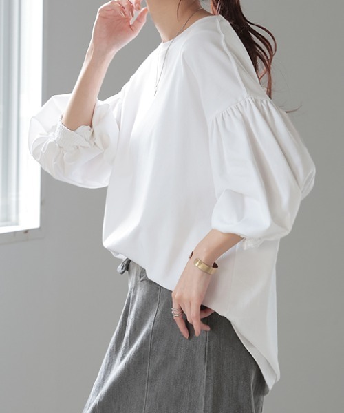 HUG.U(ハグユー)の「ぽわん袖カットソー 着心地抜群(Tシャツ/カットソー・レディース・ブラック/ベージュ/ホワイト/ラベンダー/カーキ/ブルー・FREE)」の7枚目の写真