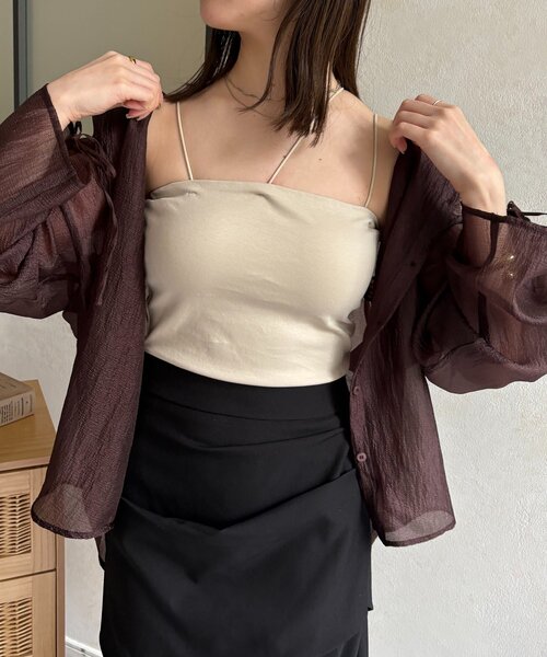 Thevon（ゼボン）の「【新色登場！】アシメストラップカップ付きキャミ（キャミソール・レディース・ブラック/オフホワイト/ブラウン/グレイッシュベージュ・FREE/S）」の17枚目の写真