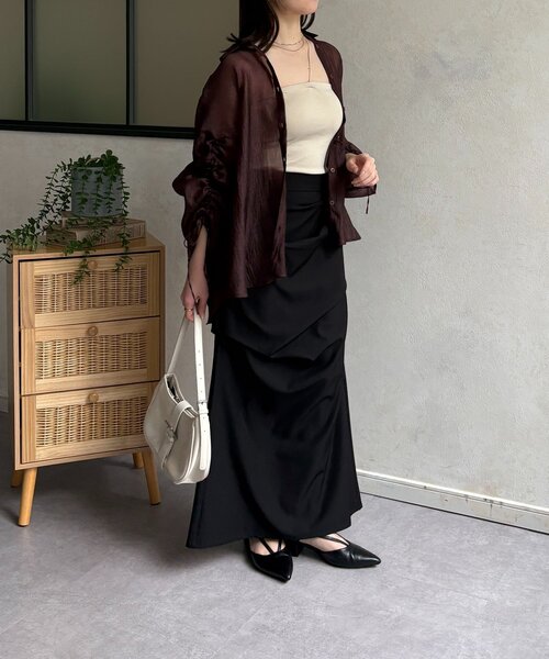 Thevon（ゼボン）の「【新色登場！】アシメストラップカップ付きキャミ（キャミソール・レディース・ブラック/オフホワイト/ブラウン/グレイッシュベージュ・FREE/S）」の20枚目の写真