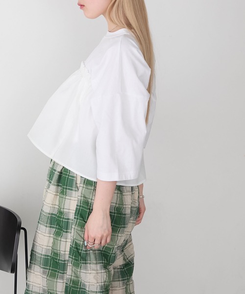 forksy.(フォルクシー)の「【forksy.】〈2点セット〉オーバーサイズTシャツ & ペプラムビスチェ(Tシャツ/カットソー・レディース・ブラック/ホワイト系/ホワイト・FREE)」の11枚目の写真