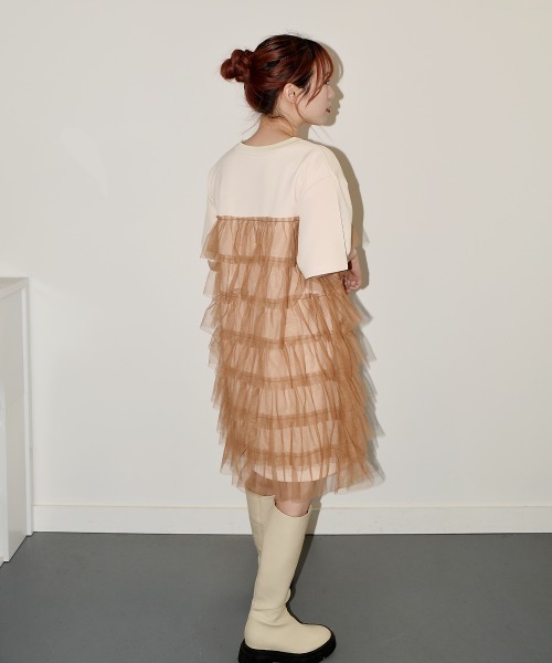 VIVID LADY(ビビッドレディー)の「Tulle Layered Graphic Long T-shirt / チュールレイヤードグラフィックロングTシャツ(Tシャツ/カットソー・レディース・ホワイト/ベージュ/ブラック・FREE)」の9枚目の写真