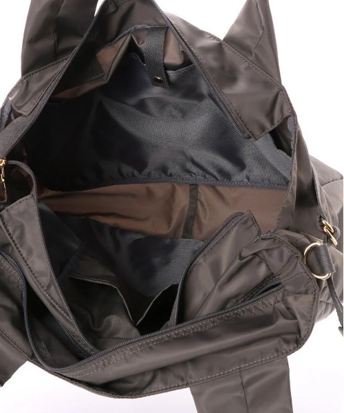 cache cache(カシュ カシュ)の「cachecache カシュカシュ ナイロンタフタトラベルバッグ(ボストンバッグ・レディース・ネイビー/ブラック/グレー・FREE)」の7枚目の写真