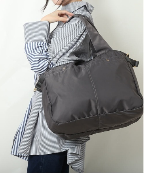 cache cache(カシュ カシュ)の「cachecache カシュカシュ ナイロンタフタトラベルバッグ(ボストンバッグ・レディース・ネイビー/ブラック/グレー・FREE)」の16枚目の写真