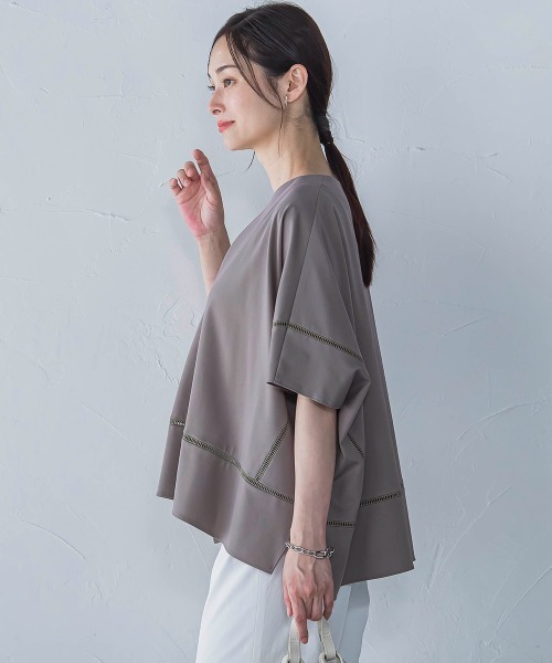 LAUTREAMONT(ロートレアモン)の「ポンチョシルエットキーホールカットソー≪洗濯機で洗える≫(Tシャツ/カットソー・レディース・カーキ/ホワイト・9号)」の13枚目の写真