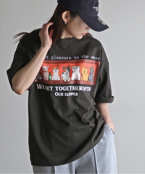 COURO（コウロ）の「夕食アニマルプリントTシャツ（Tシャツ/カットソー・レディース・ブラック/ホワイト系/チャコールグレー/オートミール/チャコール/ブラック系/ホワイト/ライトグレー系・M/XL/L）」の6枚目の写真