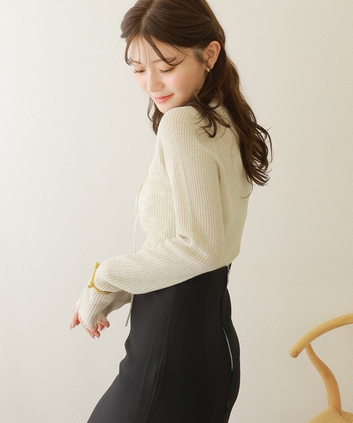 LAULEN(ローレン)の「choker sheer lib fringe tops /チョーカー付き シアーリブ フリンジ トップス(ニット/セーター・レディース・グレー/アイボリー/ベージュ・FREE)」の19枚目の写真