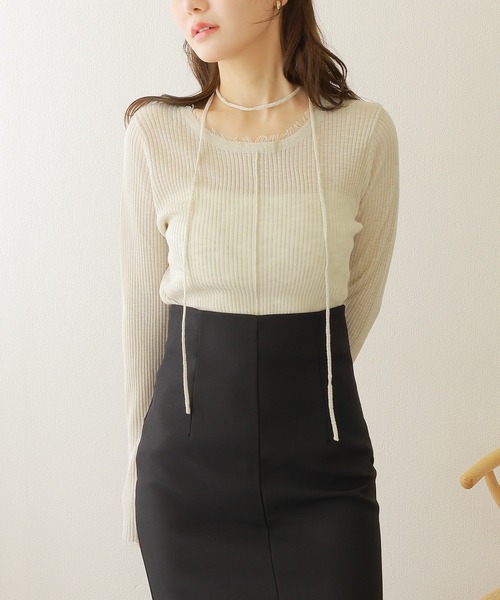 LAULEN(ローレン)の「choker sheer lib fringe tops /チョーカー付き シアーリブ フリンジ トップス(ニット/セーター・レディース・グレー/アイボリー/ベージュ・FREE)」の20枚目の写真