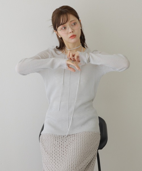 LAULEN(ローレン)の「choker sheer lib fringe tops /チョーカー付き シアーリブ フリンジ トップス(ニット/セーター・レディース・グレー/アイボリー/ベージュ・FREE)」の13枚目の写真