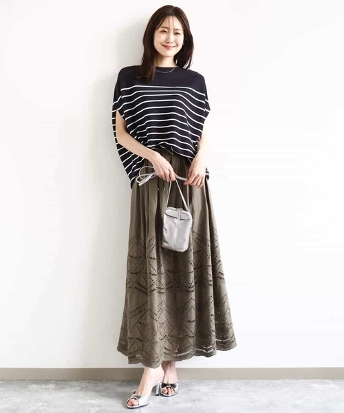 MK MICHEL KLEIN（エムケーミッシェルクラン）の「コットン刺繍カットワークギャザースカート/洗える（スカート・レディース・ブルー/カーキ/ホワイト・38）」の22枚目の写真