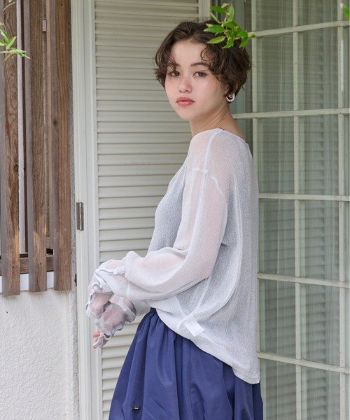 loin nuit(ロワンニュイ)の「glitter sheer long sleeve tops / グリッターシアーロングスリーブトップス(Tシャツ/カットソー・レディース・ホワイト/グレー/ラベンダー・FREE)」の4枚目の写真
