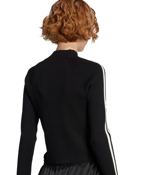 adidas(アディダス)の「adidas ADICOLOR 3 STRIPES SLIM KNIT TRACK TOP / アディダス アディカラー 3 ストライプス スリム ニット トラック トップ(ニット/セーター・レディース・ブラック・L/M/S)」の9枚目の写真