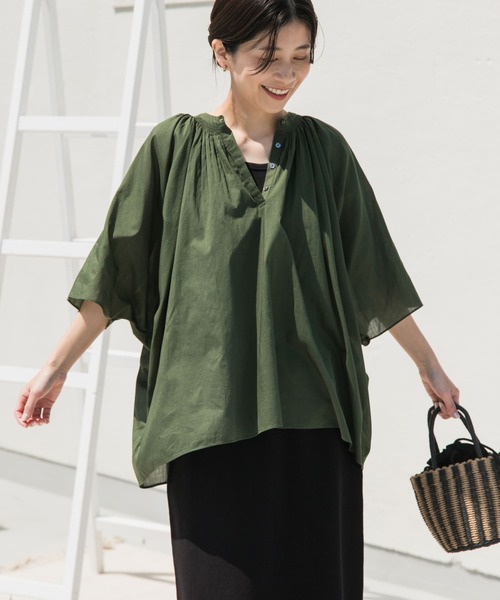 URBAN RESEARCH DOORS（アーバンリサーチドアーズ）の「コットンボイルロールアップスリーブブラウス（シャツ/ブラウス・レディース・ネイビー/グリーン/ピンク系その他/グレー系その他・MEDIUM）」の15枚目の写真