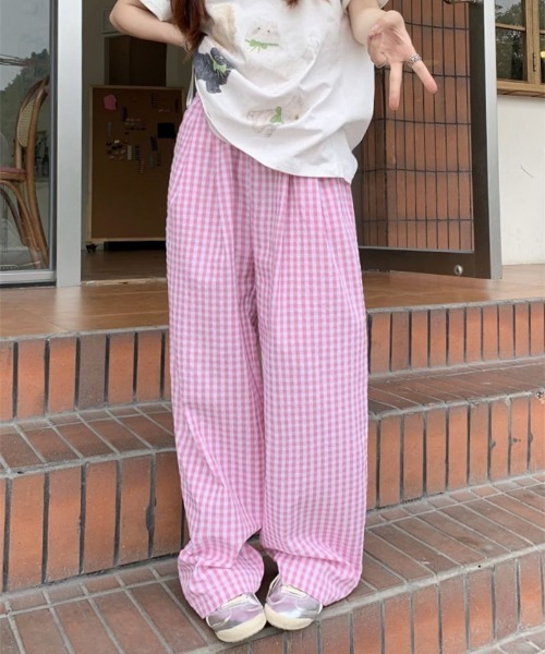 WEGO（ウィゴー）の「WEGO/ギンガムチェックワイドストレートパンツ（その他パンツ・レディース・ブラック/ピンク/ブルー・SMALL/MEDIUM）」の12枚目の写真