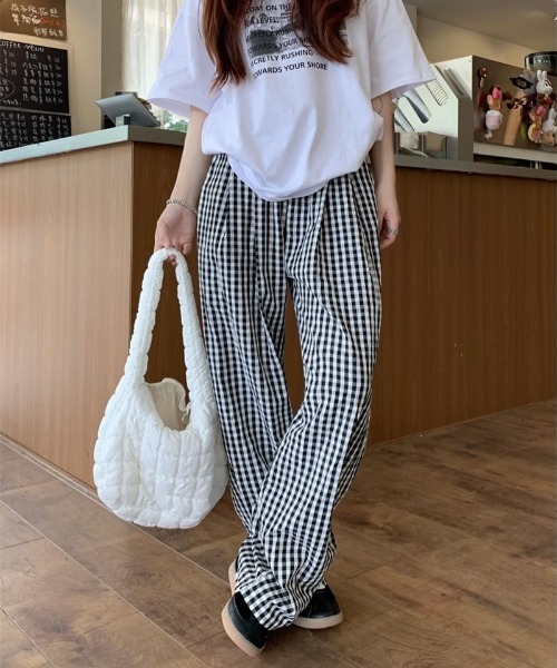 WEGO（ウィゴー）の「WEGO/ギンガムチェックワイドストレートパンツ（その他パンツ・レディース・ブラック/ピンク/ブルー・SMALL/MEDIUM）」の6枚目の写真