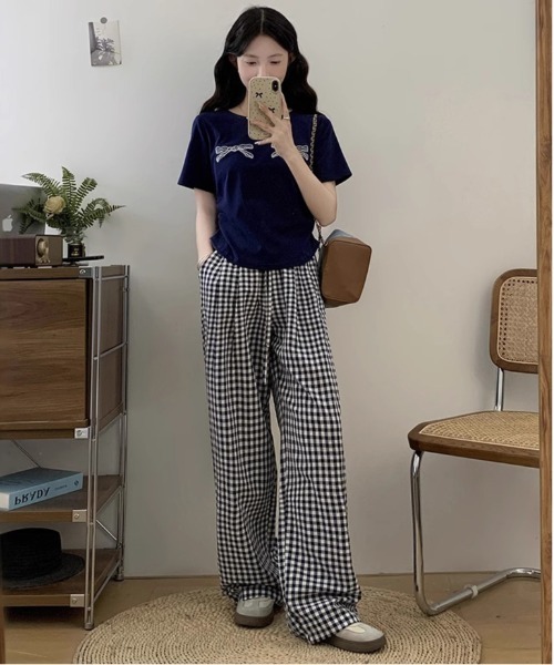 WEGO（ウィゴー）の「【お気に入り2千人突破】WEGO/26年夏ギンガムチェックワイドストレートパンツ（その他パンツ・レディース・ブラック/ピンク/ブルー・SMALL/MEDIUM）」の7枚目の写真