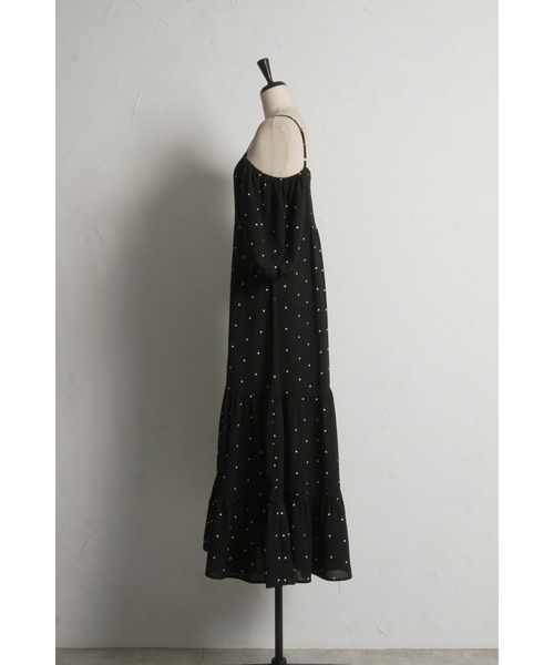 &. NOSTALGIA（アンドドットノスタルジア）の「【ZOZO限定】２WAYオフショルドットティアードワンピース（ワンピース・レディース・ブラック・M）」の20枚目の写真