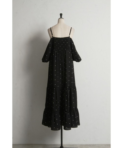 &. NOSTALGIA（アンドドットノスタルジア）の「【ZOZO限定】２WAYオフショルドットティアードワンピース（ワンピース・レディース・ブラック・M）」の21枚目の写真