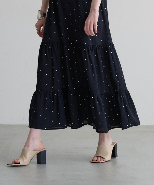 &. NOSTALGIA（アンドドットノスタルジア）の「【ZOZO限定】２WAYオフショルドットティアードワンピース（ワンピース・レディース・ブラック・M）」の10枚目の写真