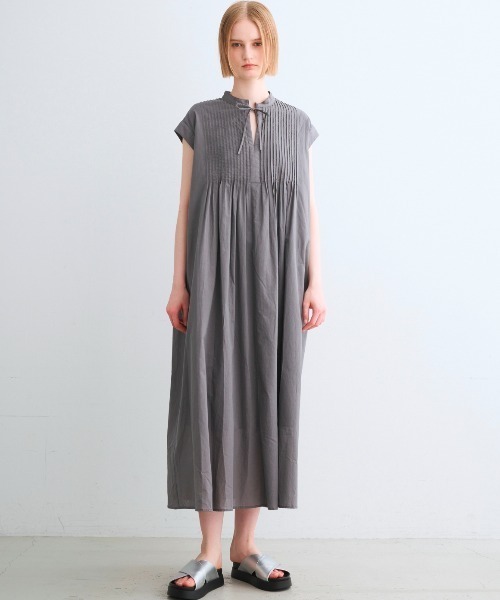 新品同様　近年モデル　スリードッツ　ワンピース　ドレス　ロング丈　コットン コットンローン タックドレス（ワンピース）｜three dots