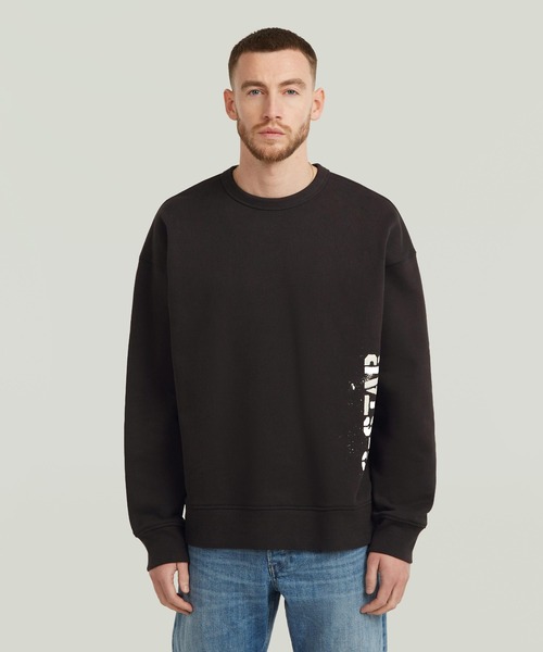 G-STAR（ジースター）の「Sprayed 89 Loose Sweater/ステンシルグラフィックロゴルーズスウェット/トレーナー（スウェット・メンズ・ブルー系その他/グレー系その他/ホワイト系その他/ダークブラック・X-SMALL/SMALL/MEDIUM/LARGE/X-LARGE）」の16枚目の写真