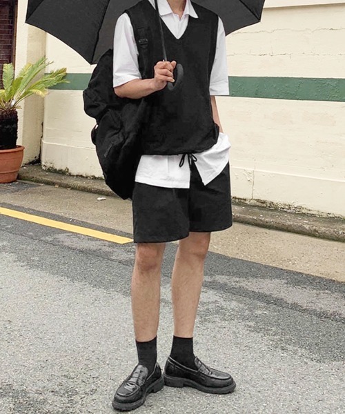 NOWLE（ノウル）の「【NOWLE】Vネック プルオーバー スウェット ベスト（ベスト・メンズ・ブラック/グレー・FREE）」の4枚目の写真