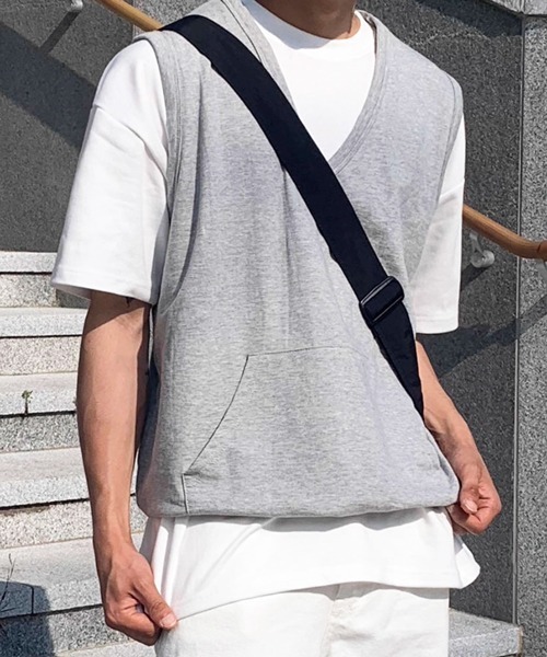 NOWLE（ノウル）の「【NOWLE】Vネック プルオーバー スウェット ベスト（ベスト・メンズ・ブラック/グレー・FREE）」の19枚目の写真