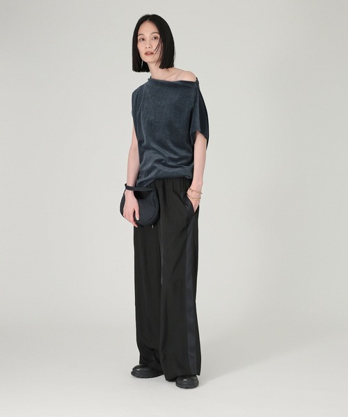 BABYLONE（バビロン）の「【洗濯可】ベロアニュアンスカットソー（Tシャツ/カットソー・レディース・ダークブラウン/ライトベージュ/ダークブルー・フリー）」の16枚目の写真