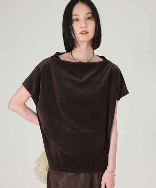 BABYLONE（バビロン）の「【洗濯可】ベロアニュアンスカットソー（Tシャツ/カットソー・レディース・ダークブラウン/ライトベージュ/ダークブルー・フリー）」の4枚目の写真
