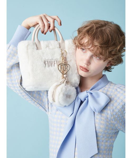 FURFUR（ファーファー）の「ハートロゴバッグチャーム（チャーム・レディース・ゴールド/シルバー・F）」の6枚目の写真