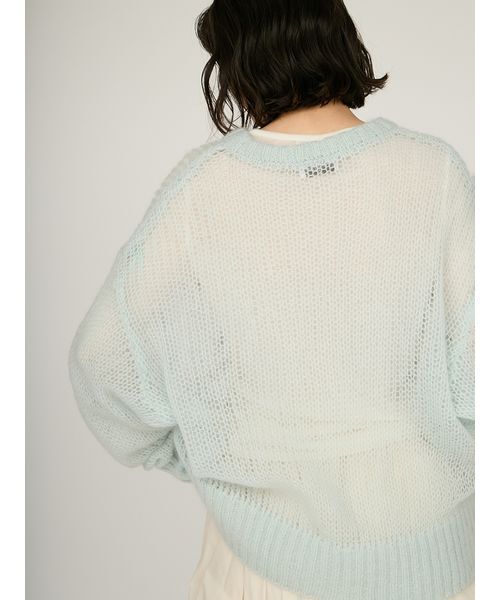 emmi（エミ）の「emmiロゴモヘアニットトップス（ニット/セーター・レディース・ライトグレー/レッド/ライトブルー/オフホワイト・F）」の7枚目の写真