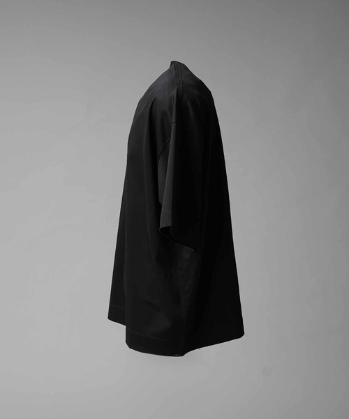 MAISON SPECIAL(メゾンスペシャル)の「《UNISEX》Extremely Cool Smooth Prime-Over Crew Neck T-Shirt/超冷感スムースプライムオーバークルーネックTシャツ【MAISON SPECIAL/メゾンスペシャル】(Tシャツ/カットソー・メンズ・ホワイト/ブラック・0/1/2)」の12枚目の写真
