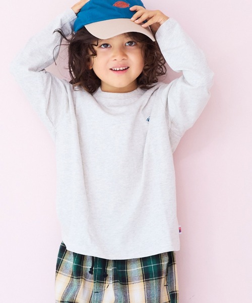 LSP WOW(エルエスピーワオ)の「【LSP WOW!】マイニチワッペンムジロンTee(Tシャツ/カットソー・キッズ・イエロー/ネイビー/チャコール/パープル/オレンジ/グリーン/ピンク/レッド/ブラウン/ホワイト系その他/杢グレー/ブルー/オフホワイト/ブラック/ライトブルー・110/100/90/80/140/130/120)」の3枚目の写真