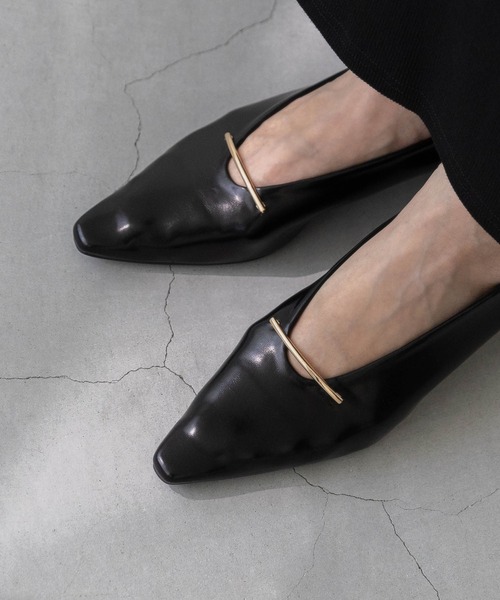 welleg(ウェレッグ)の「【 極やわ 】ゴールドバー 3cmヒール パンプス(パンプス・レディース・シルバー/ブラック系その他/ブラック/アイボリー/ブラウン系その他/ブラウン/ライトグレー/シルバー系その他・21.5cm/22.0cm/22.5cm/23.0cm/23.5cm/24.0cm/24.5cm/25.0cm/25.5cm/26.0cm)」の21枚目の写真